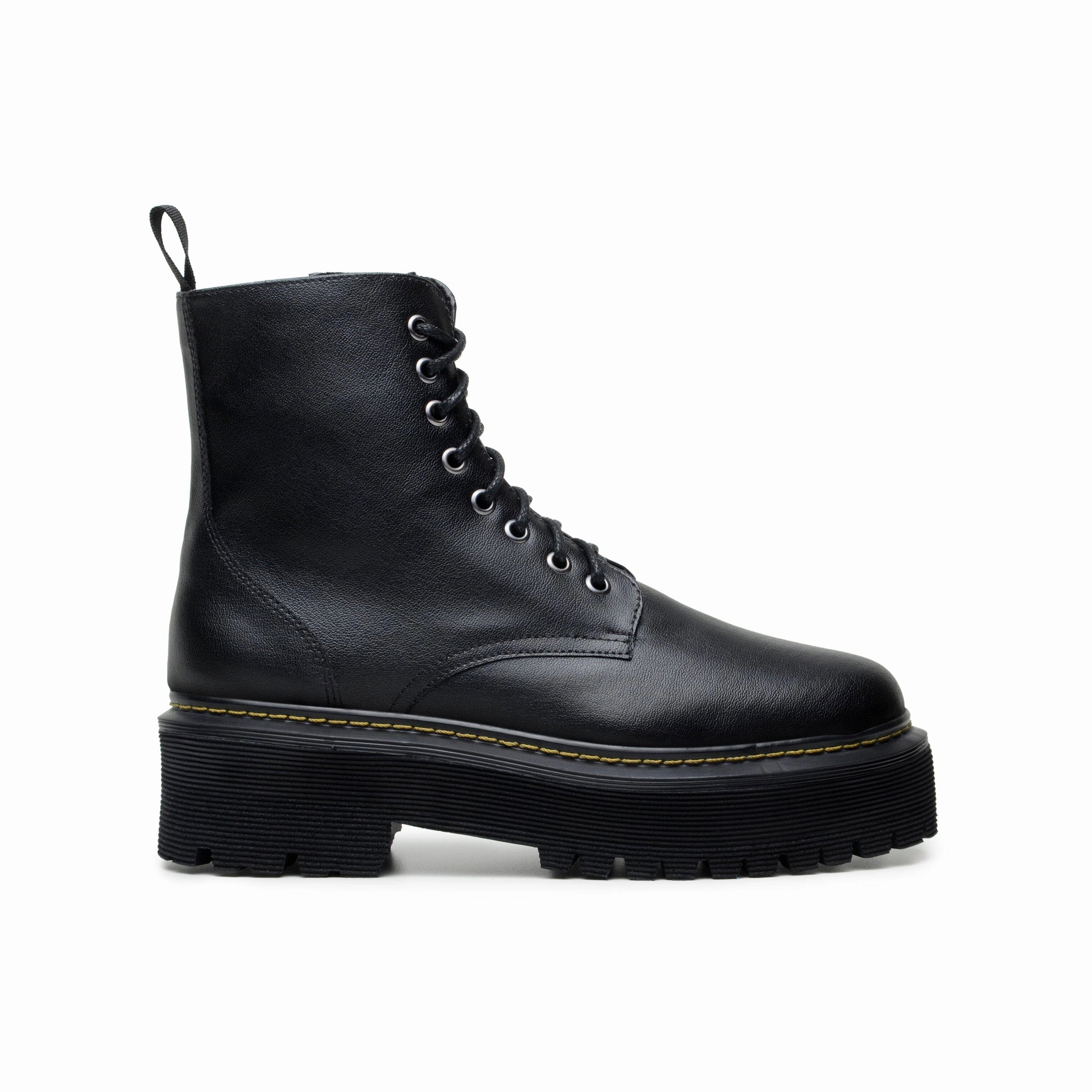 Flexible Combat Boots 'Quinn' corn-leather  boot with stacked sole by Zette Shoes - black