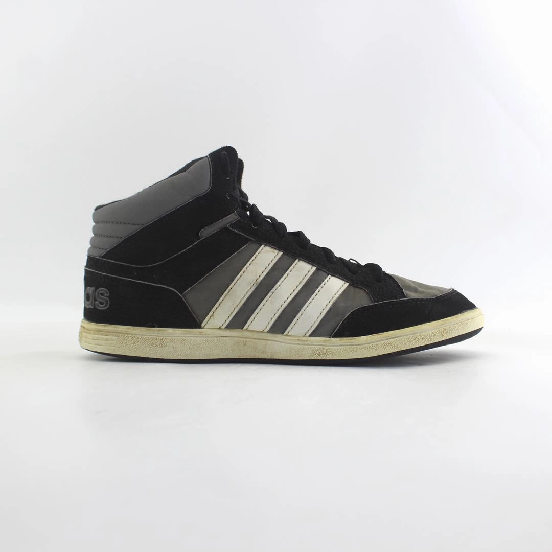 ADIDAS . Hiking Shoes 2021