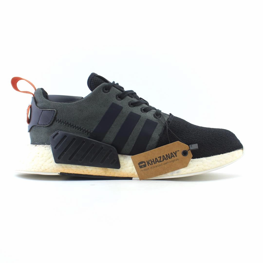 Places That Sell Shoes ADIDAS NMD R2