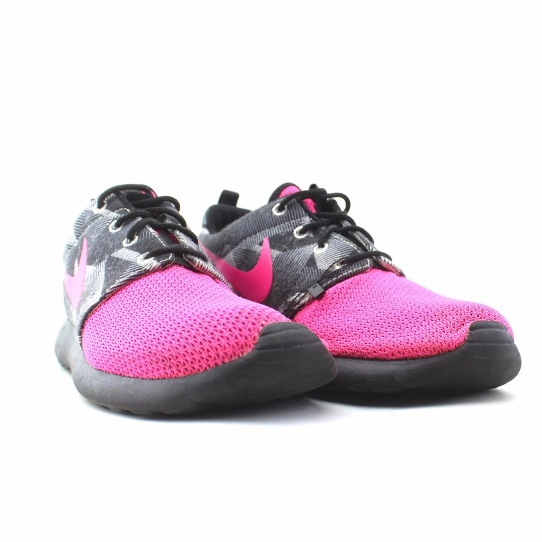 Nike Training Shoes NIKE ROSHE RUN