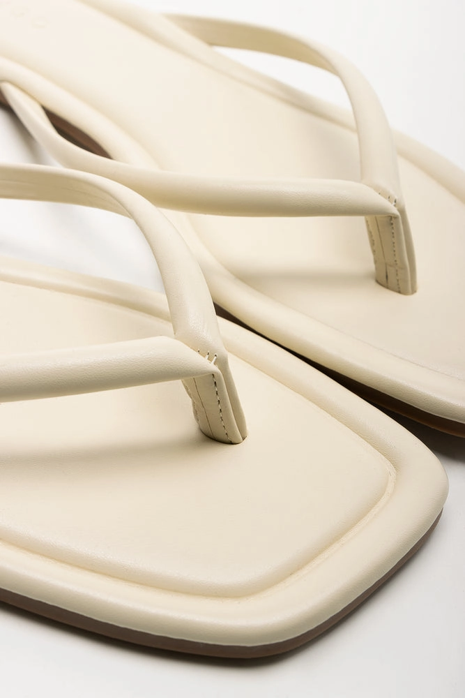 Sandals To Draw Thong Mule Sandal Natural