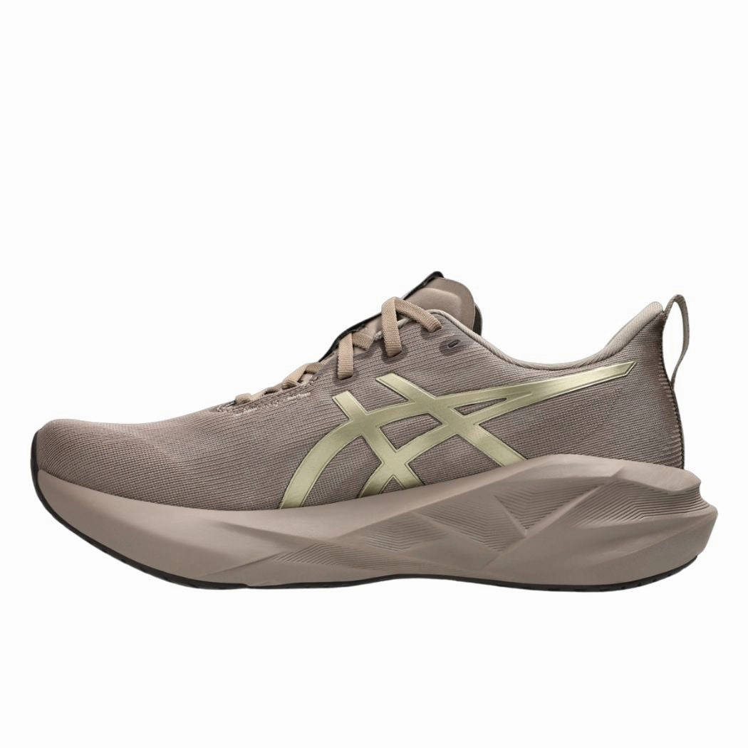 Asics Gt 2000 Neutral Shoe asics Novablast 5 Luxe Men's Running Shoes
