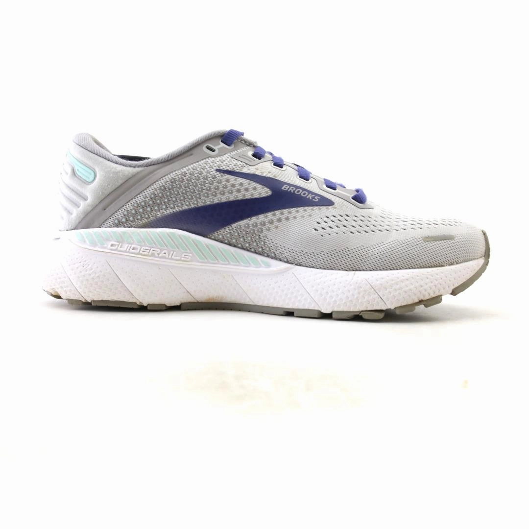 BROOKS ADRENALINE GTS 22 Best Wide Running Shoe