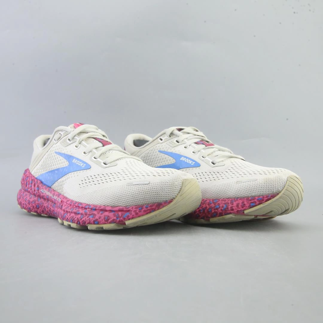 Best Trail Running Shoes 2025 BROOKS ADRENALINE GTS 22