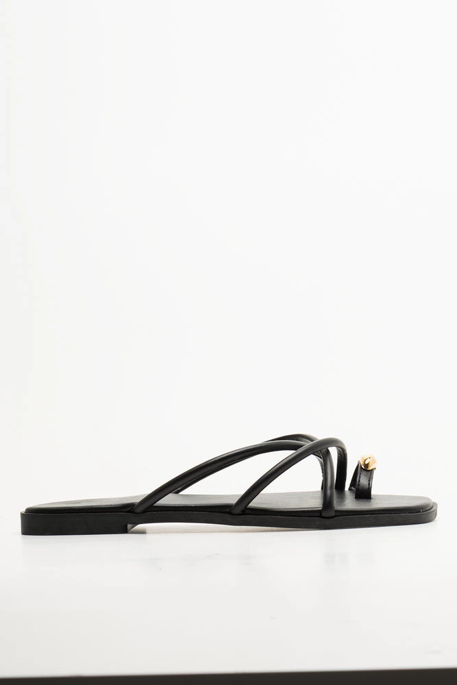 Tiny Heel Sandals Metal Trim Toe Post Mule Sandals Black