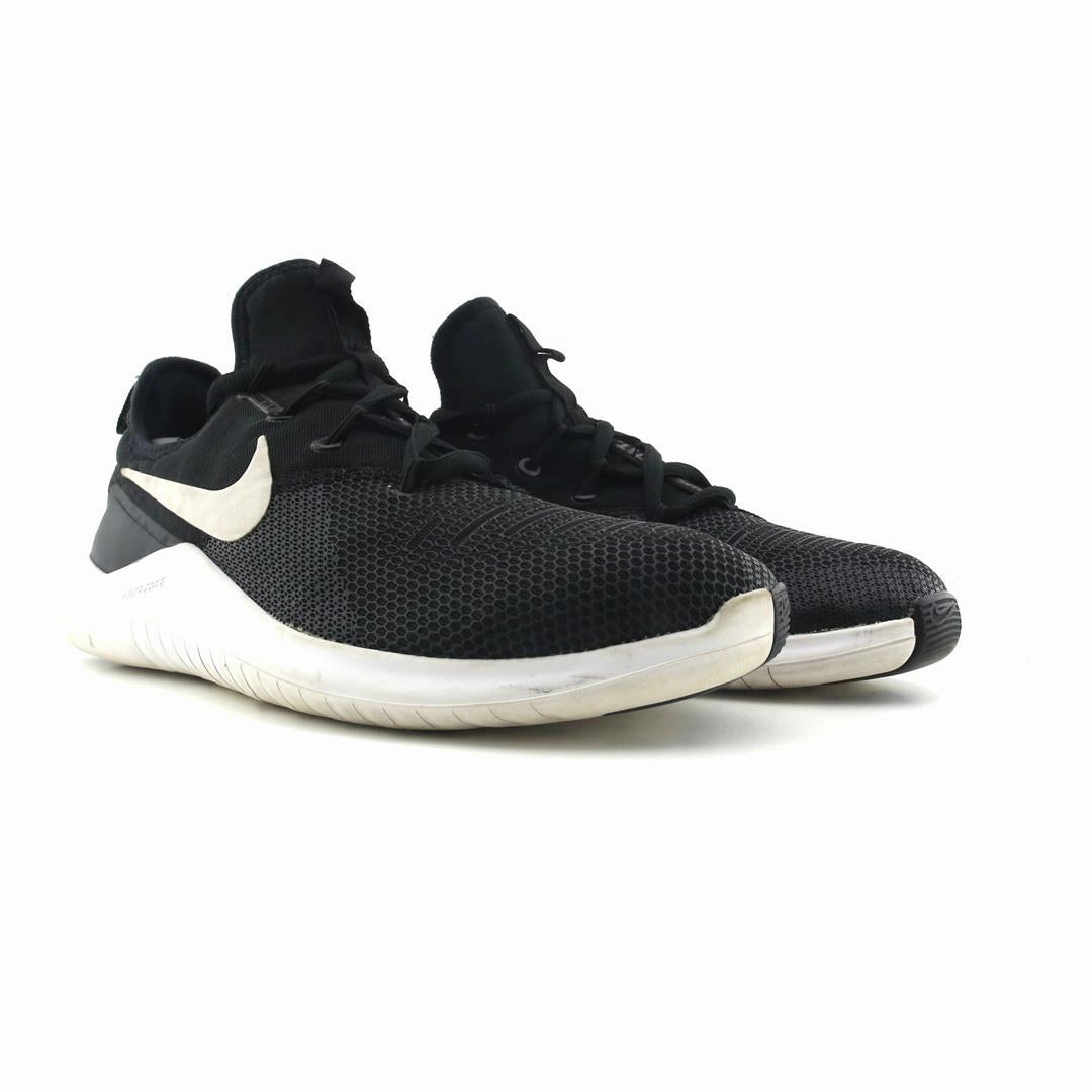 Women's Shoes Nike NIKE  FREE TR 8