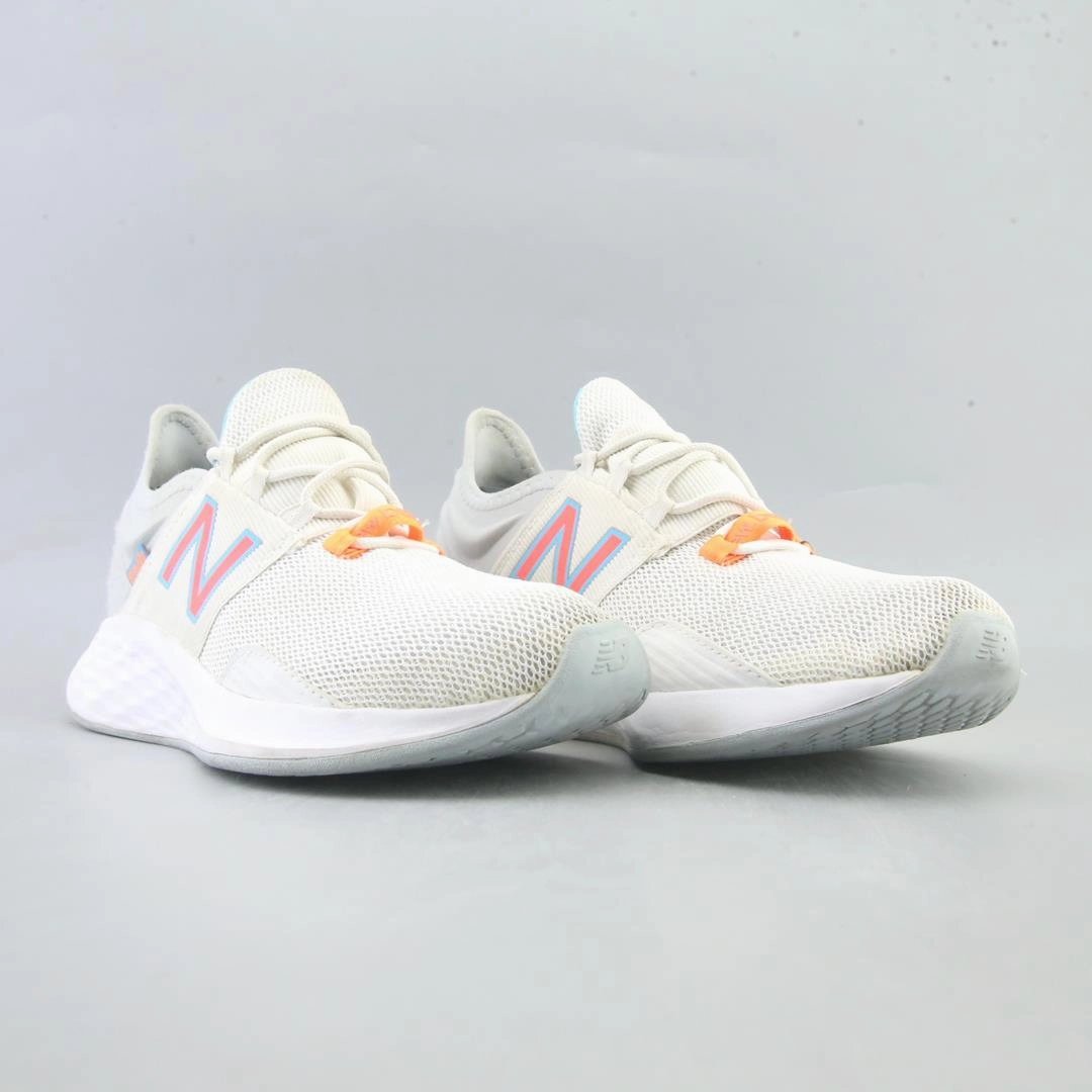 New Balance Burgundy 327 NEW BALANCE FRESH FOAM ROAV V1