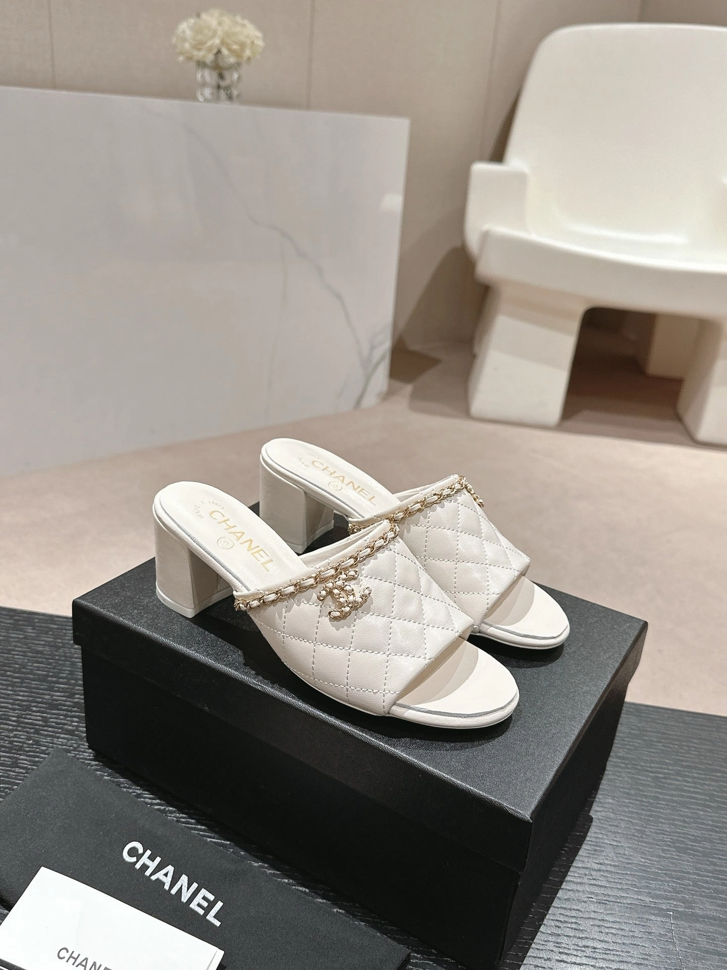 Sandals By White Mountain SE1372 CC Slide Sandals / Size4-11