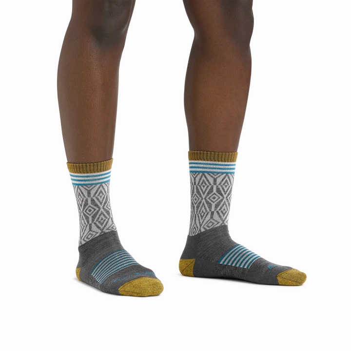 Darn Tough Women's Sobo Micro Crew Lightweight Hiking Sock Hiking Shoes Manufacturer