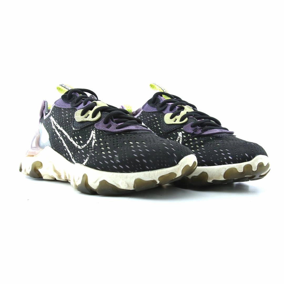 Nike Shoes Tennis Classic NIKE REACT VISION