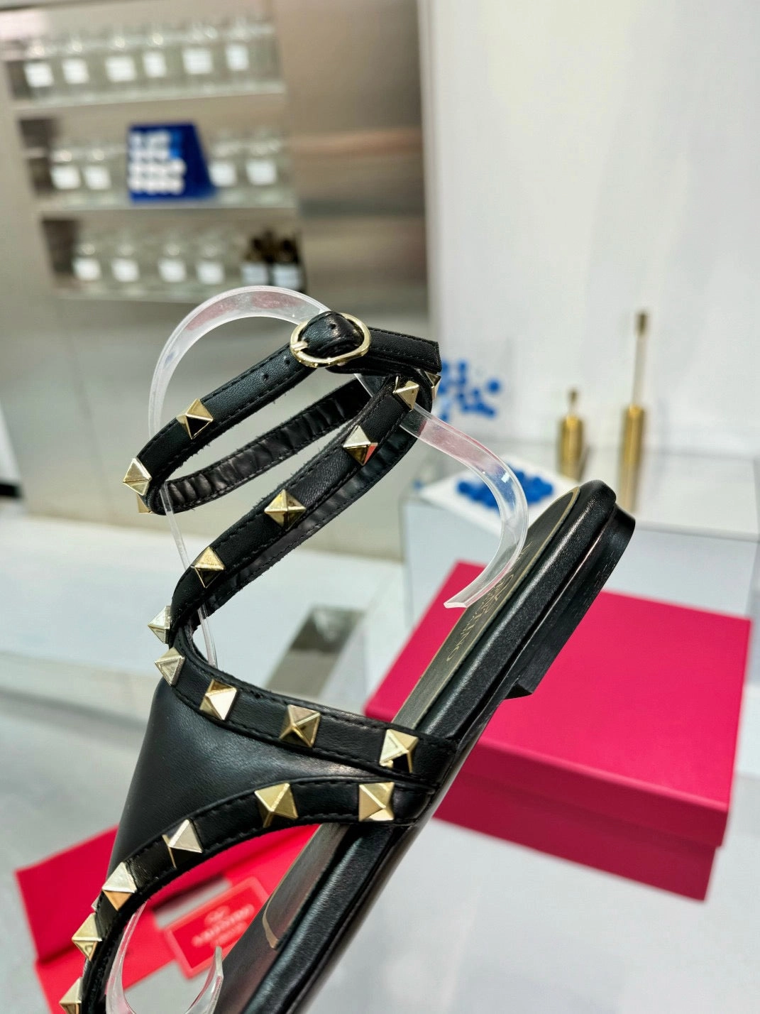 SE1463 V Rockstud Calfskin Flat FLIP-FLOP Sandal / Size5-10 Zori Sandals