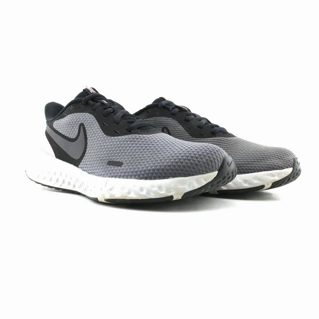 NIKE REVOLUTION 5 First Kobe Shoes Nike