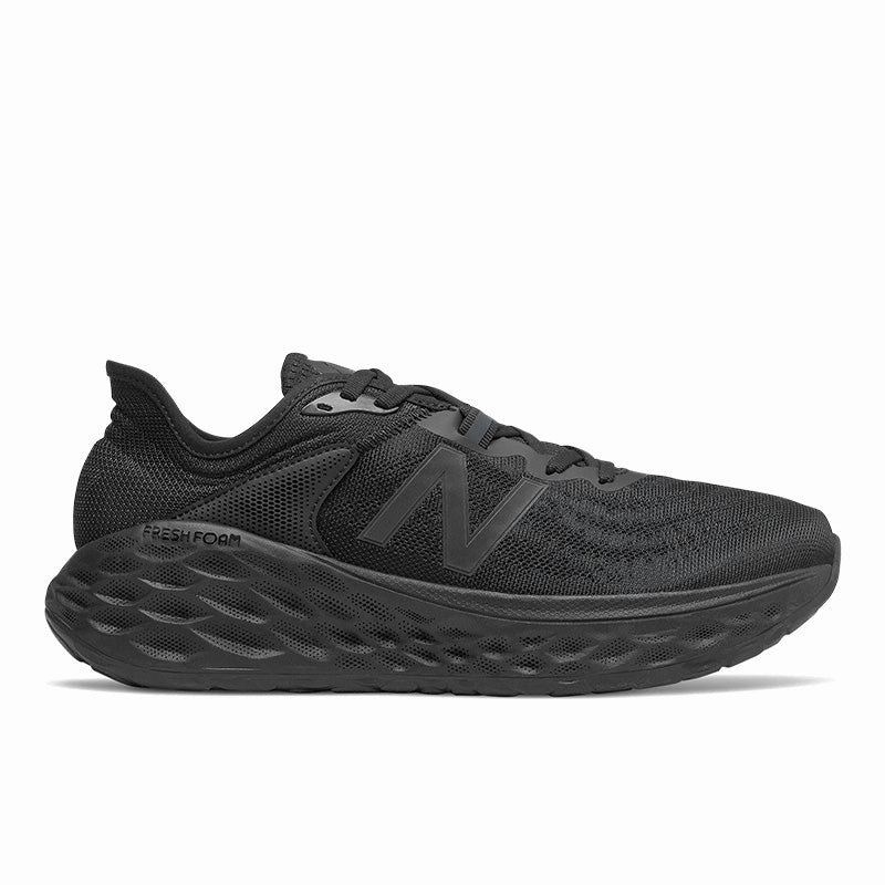 Fresh Foam More v2 - Black - Men's New Balance Rose