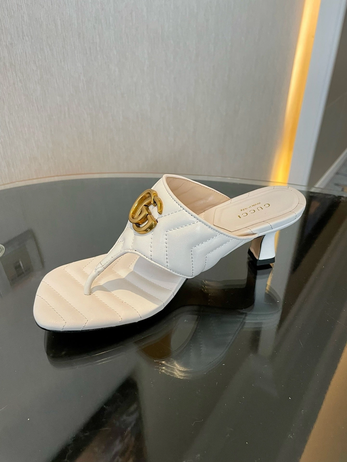 Born Sandals SE1418 Women's Double G Thong Sandal / Size5-11