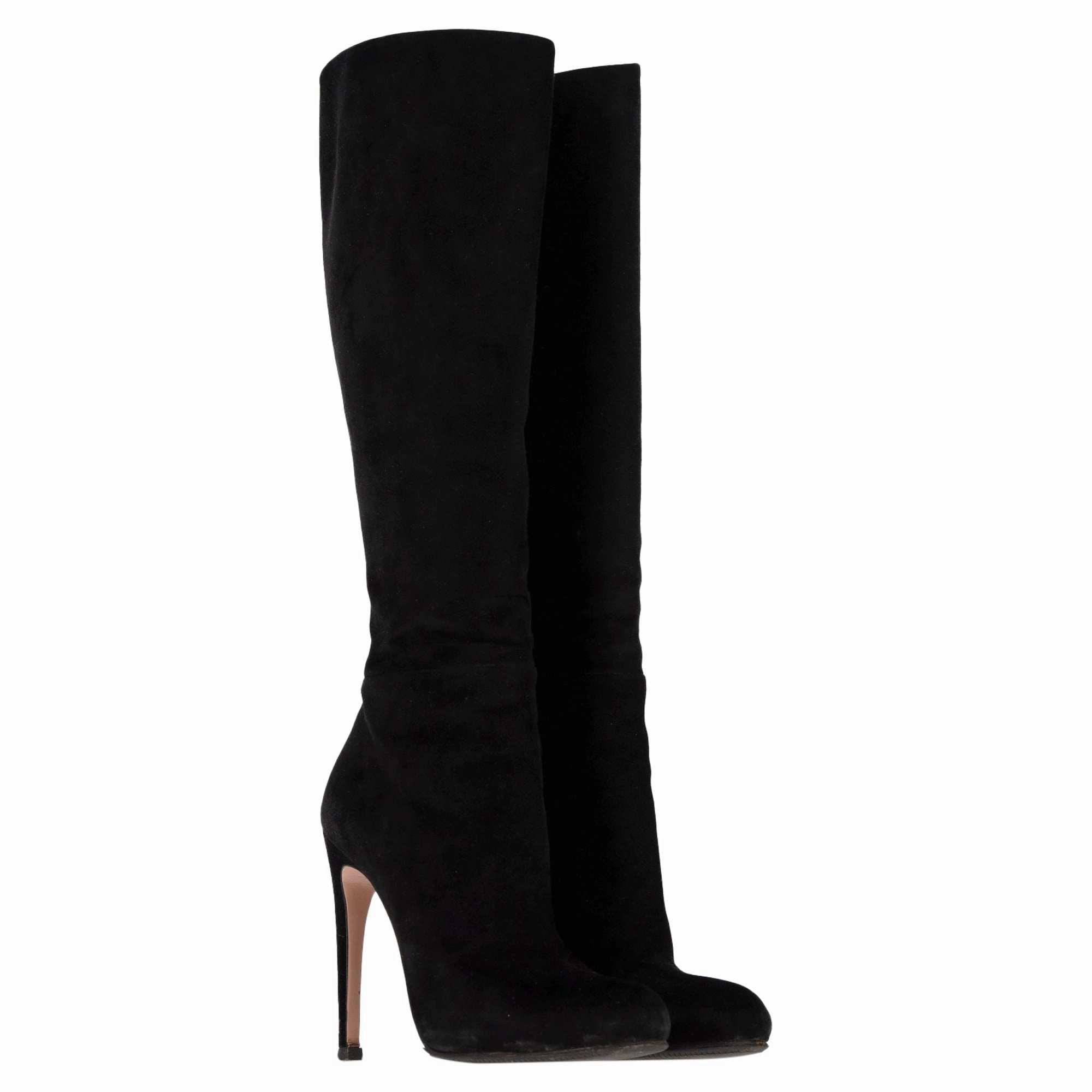 Pointed Boots Knee High Gucci Knee-High Heeled Boots in Black Suede