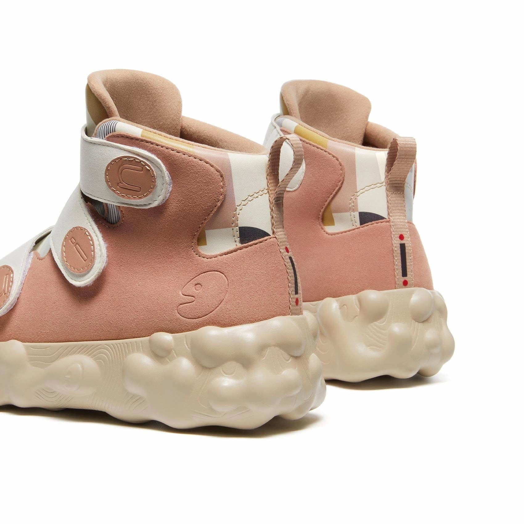 Cushioned Colorful Lakeside 2 Figueras V Women