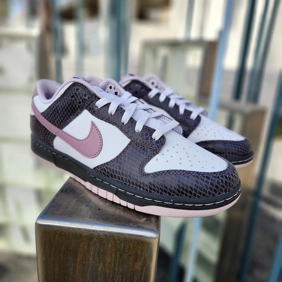 Nike Dunk Low Nike Tiger Woods Shoes