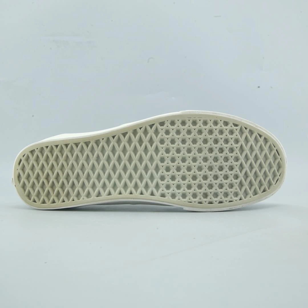 Share Price VANS AUTHENTIC