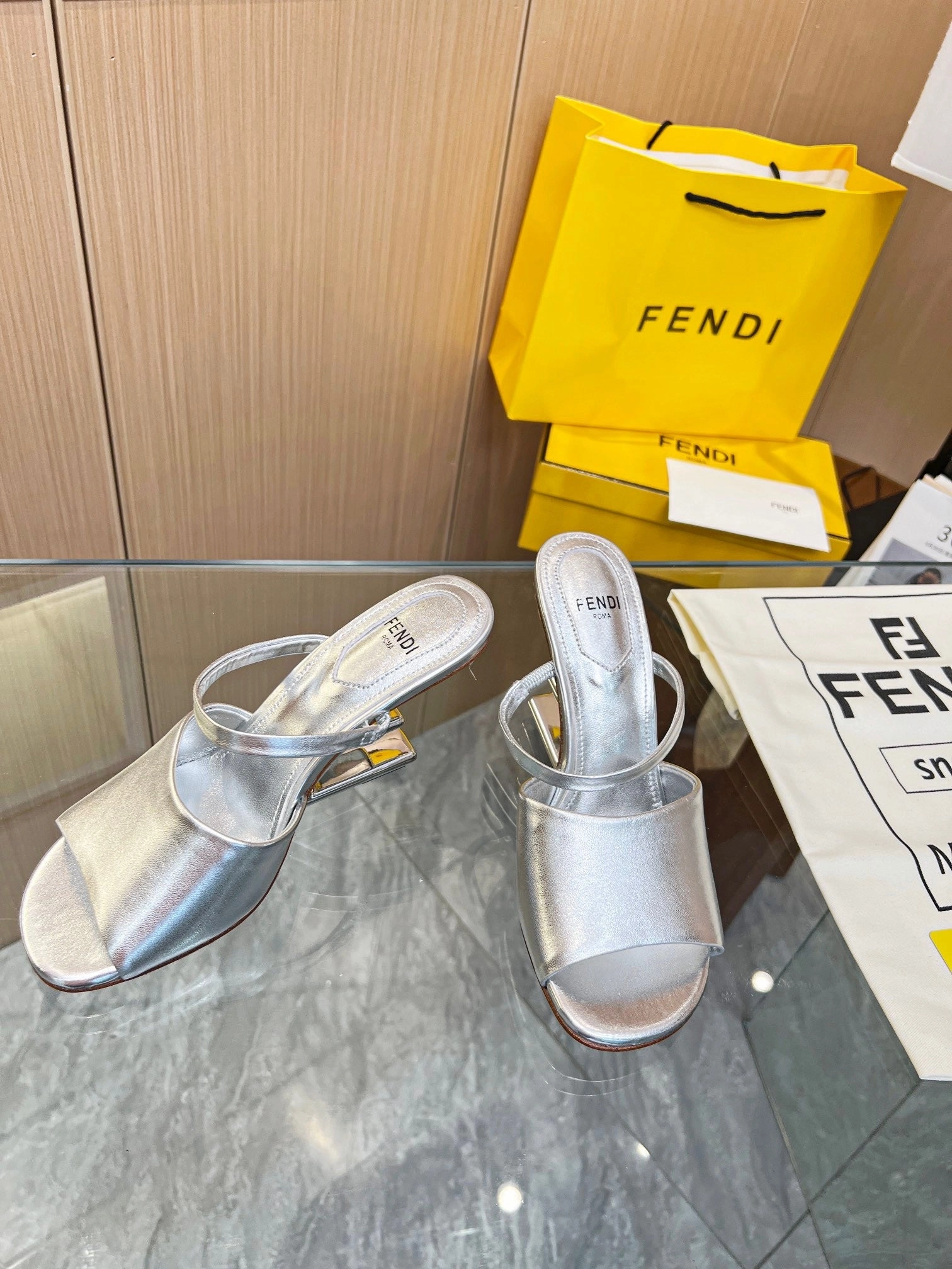 SE1149 FF First High-Heeled Sandals / Size5-11 Running In Sandals