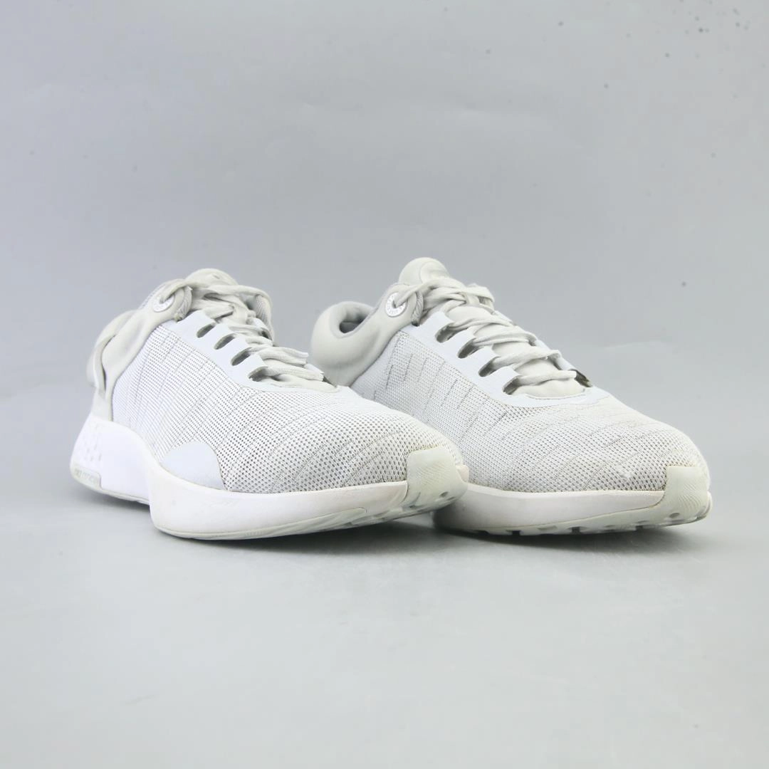 NIKE RENEW SERENITY RUN Nike Shoe Style