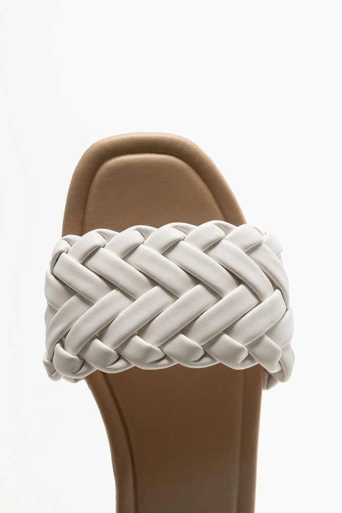Sandals With Cross Weave Mule Sandal White