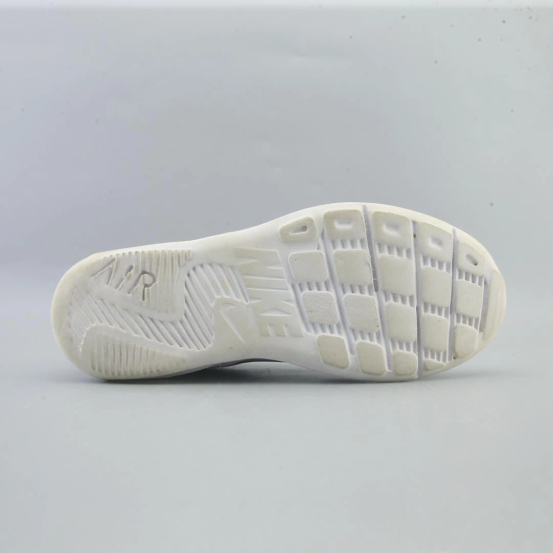 NIKE  AIR MAX OKETO On The Run Shoes