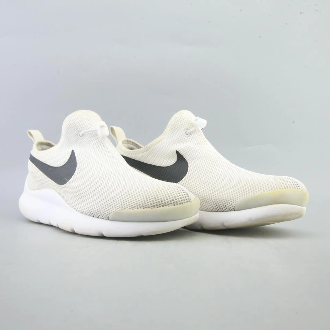 Nike Shoes Tn NIKE  APTARE ESSENTIAL