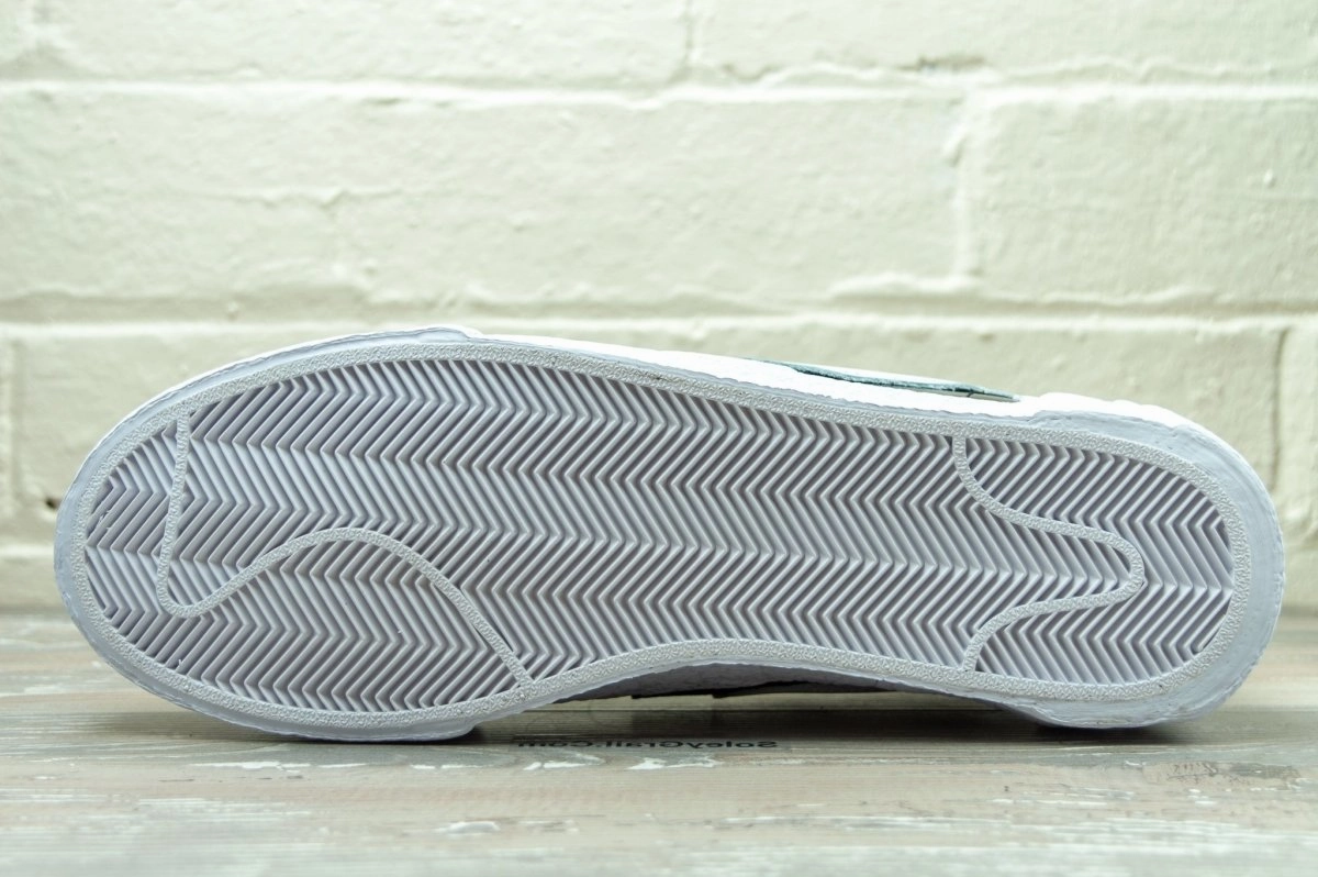 Nike Blazer Low Sacai Black Patent DM6443 001 Air Bubble Nike Shoes