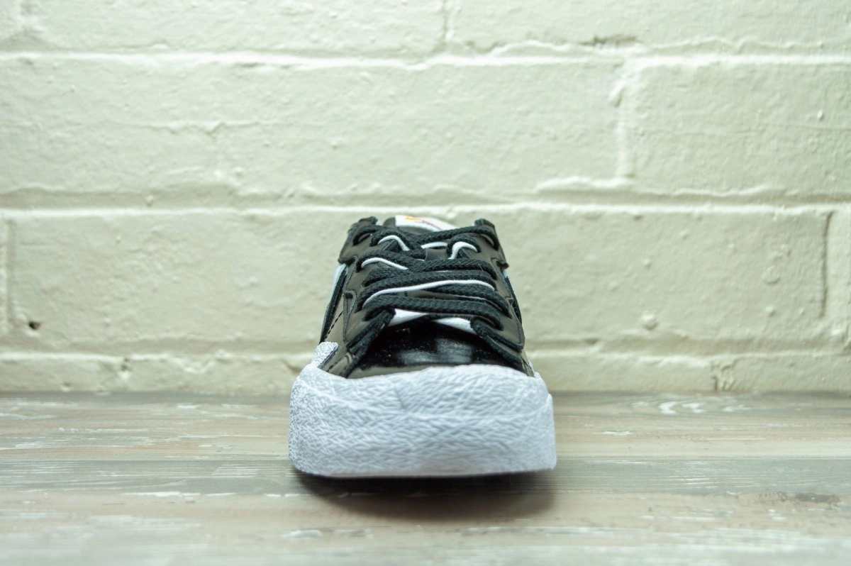 Tiger Nike Shoes Nike Blazer Low Sacai Black Patent DM6443 001