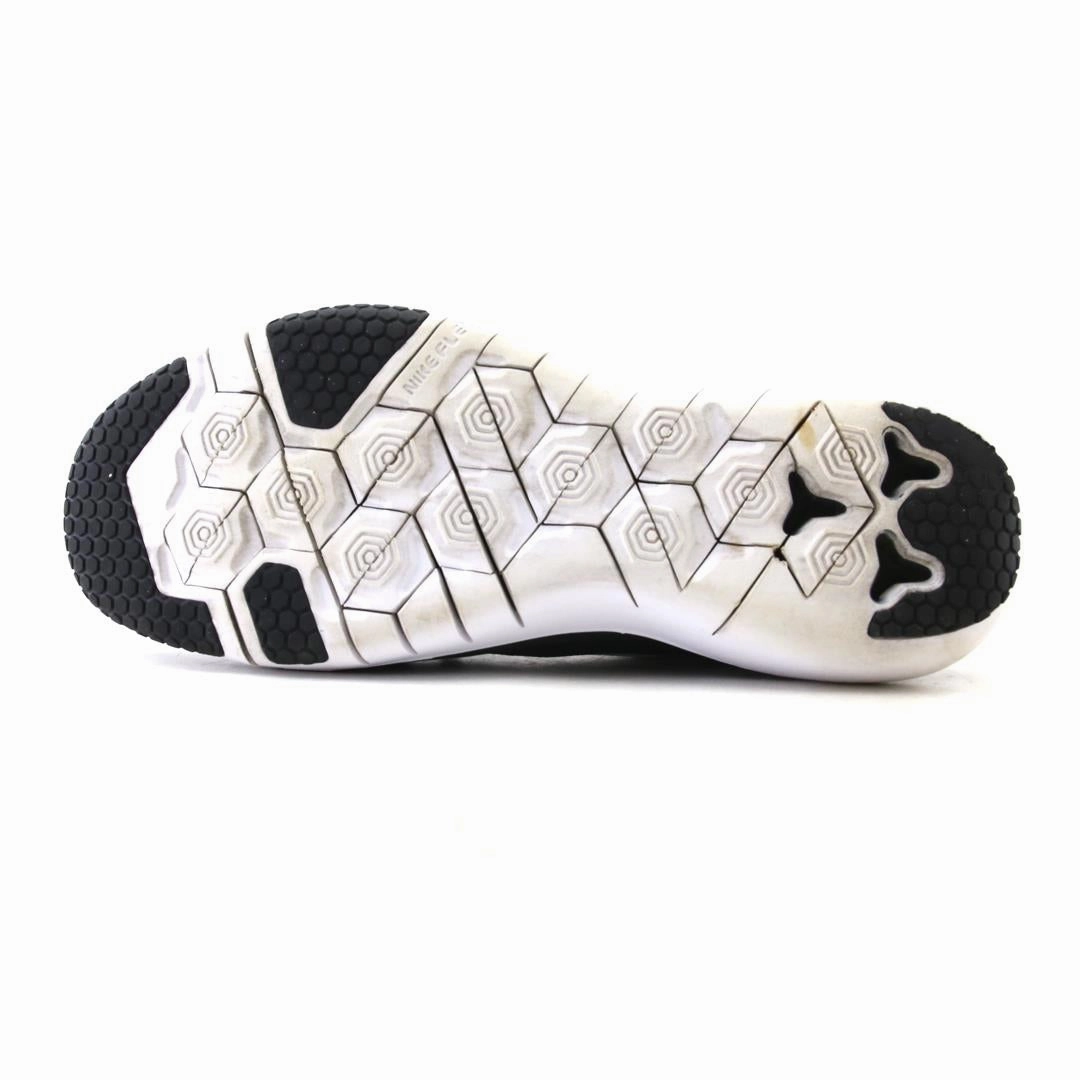 NIKE FLEX SUPREME TR 5 Running Shoes For Road Runners