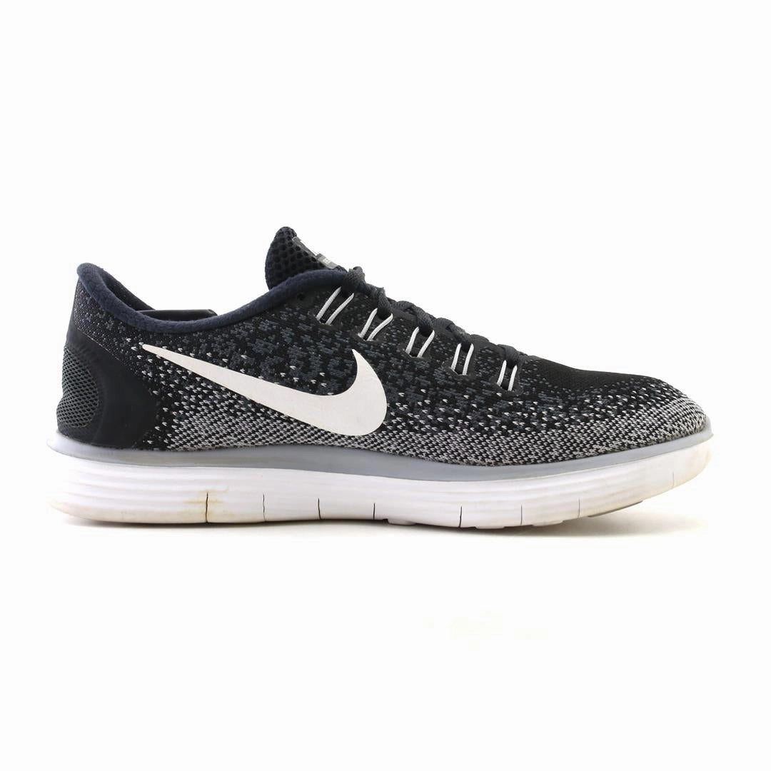 NIKE  FREE RN DISTANCE Coolest Nike Shoes