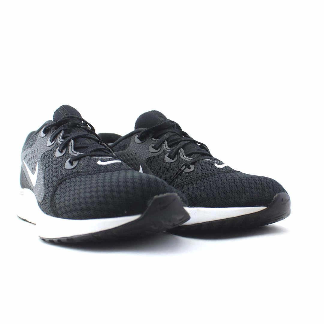 NIKE LEGEND REACT Indoor Soccer Shoes Nike Hypervenom