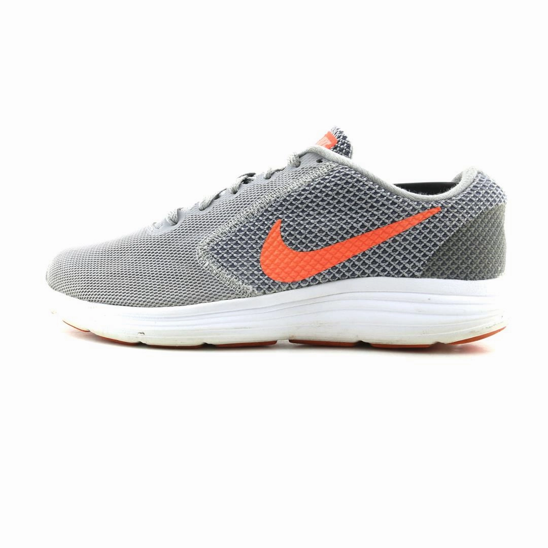 NIKE REVOLUTION 3 Sell Nike Shoes
