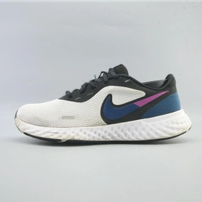 NIKE REVOLUTION 5 Nike Wedge Heel Tennis Shoes