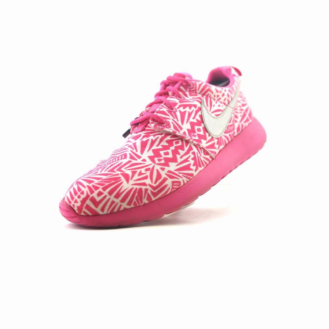 NIKE  ROSHE ONE Nike Air Force Max Shoes