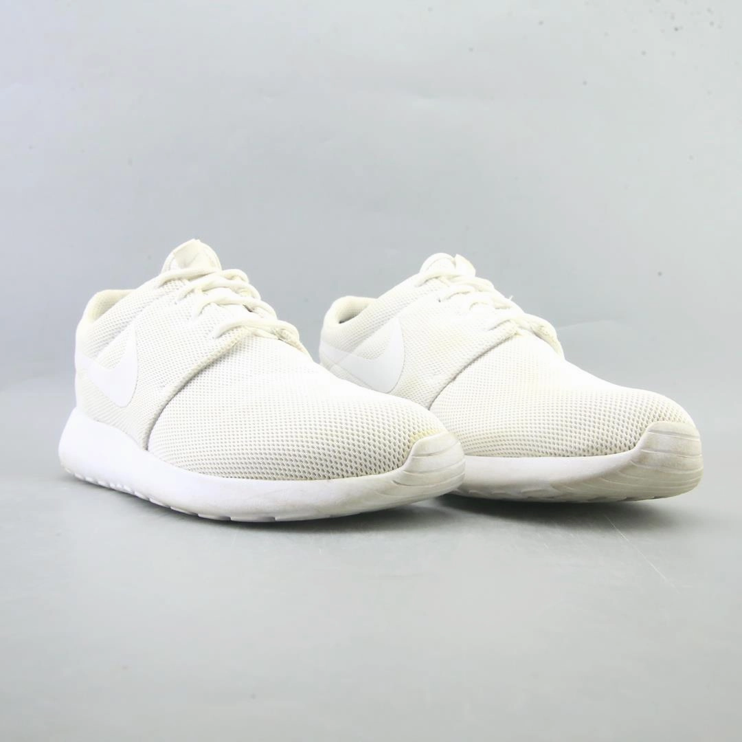 NIKE ROSHE ONE Nike Ronaldo Shoes