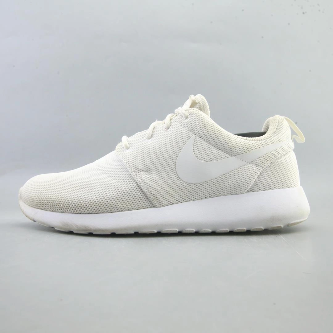 Pearl Nike Shoes NIKE ROSHE ONE