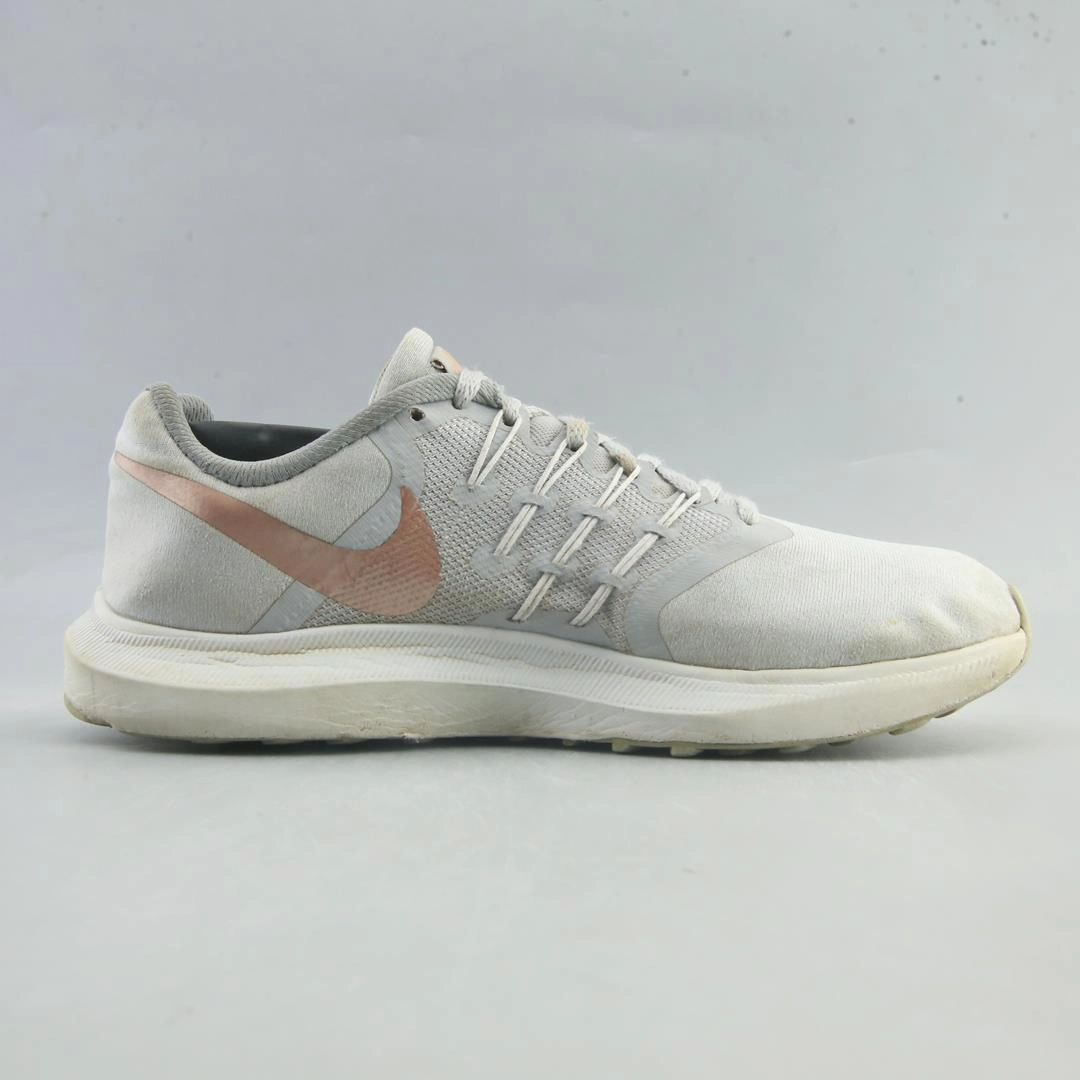 Olympic Nike Shoes NIKE  RUN SWIFT