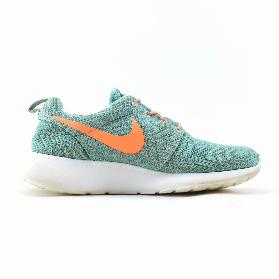NIKE ROSHE RUN Magic Shoes Nike