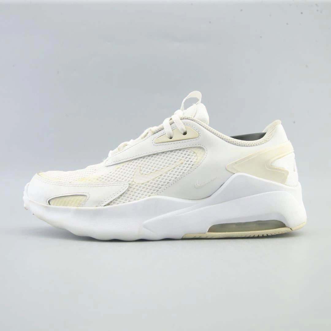 Nike Basketball Shoes Classic NIKE AIR MAX BOLT