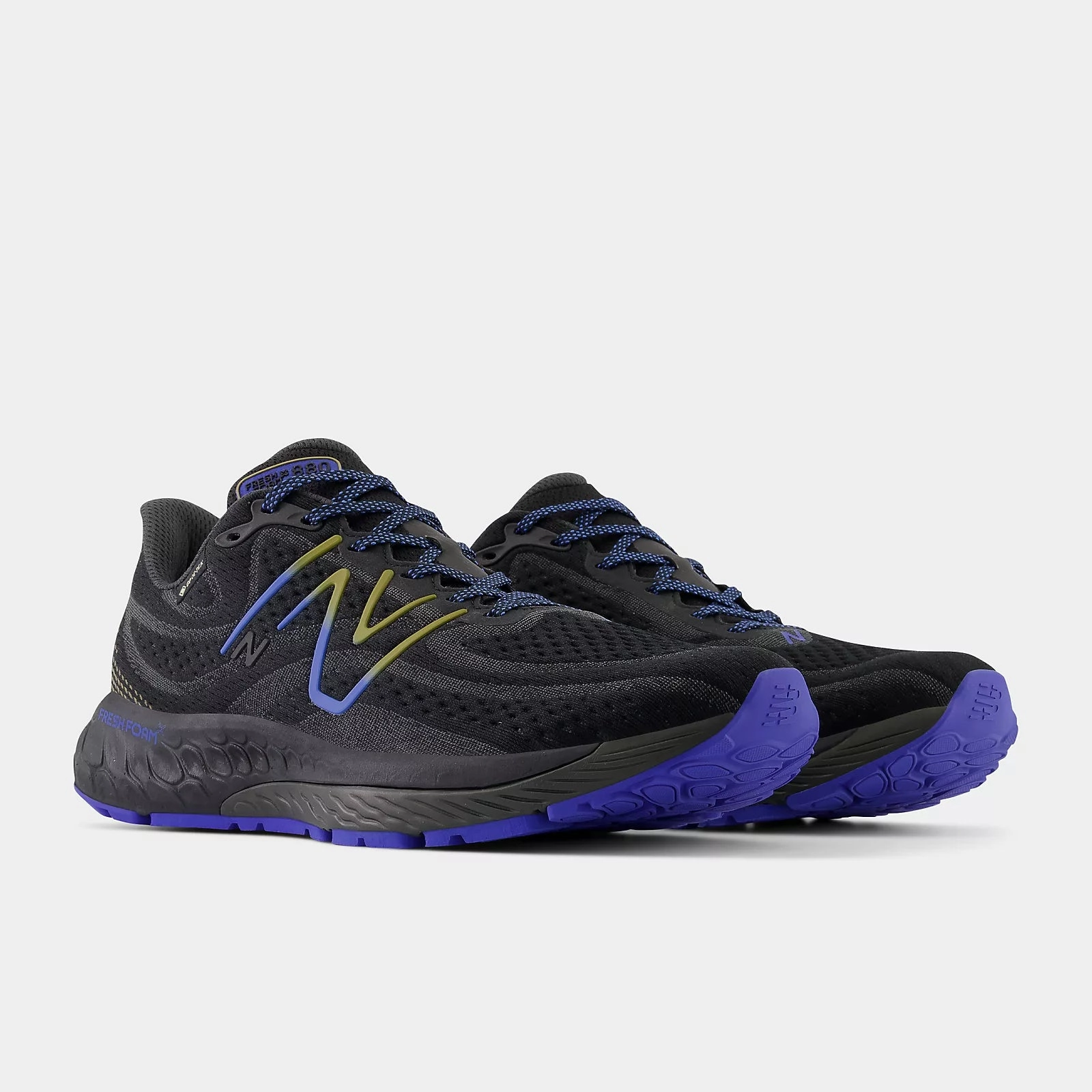 New Balance Colored Shoes NEW BALANCE MEN'S WATERPROOF M880GQ13 - BLACK
