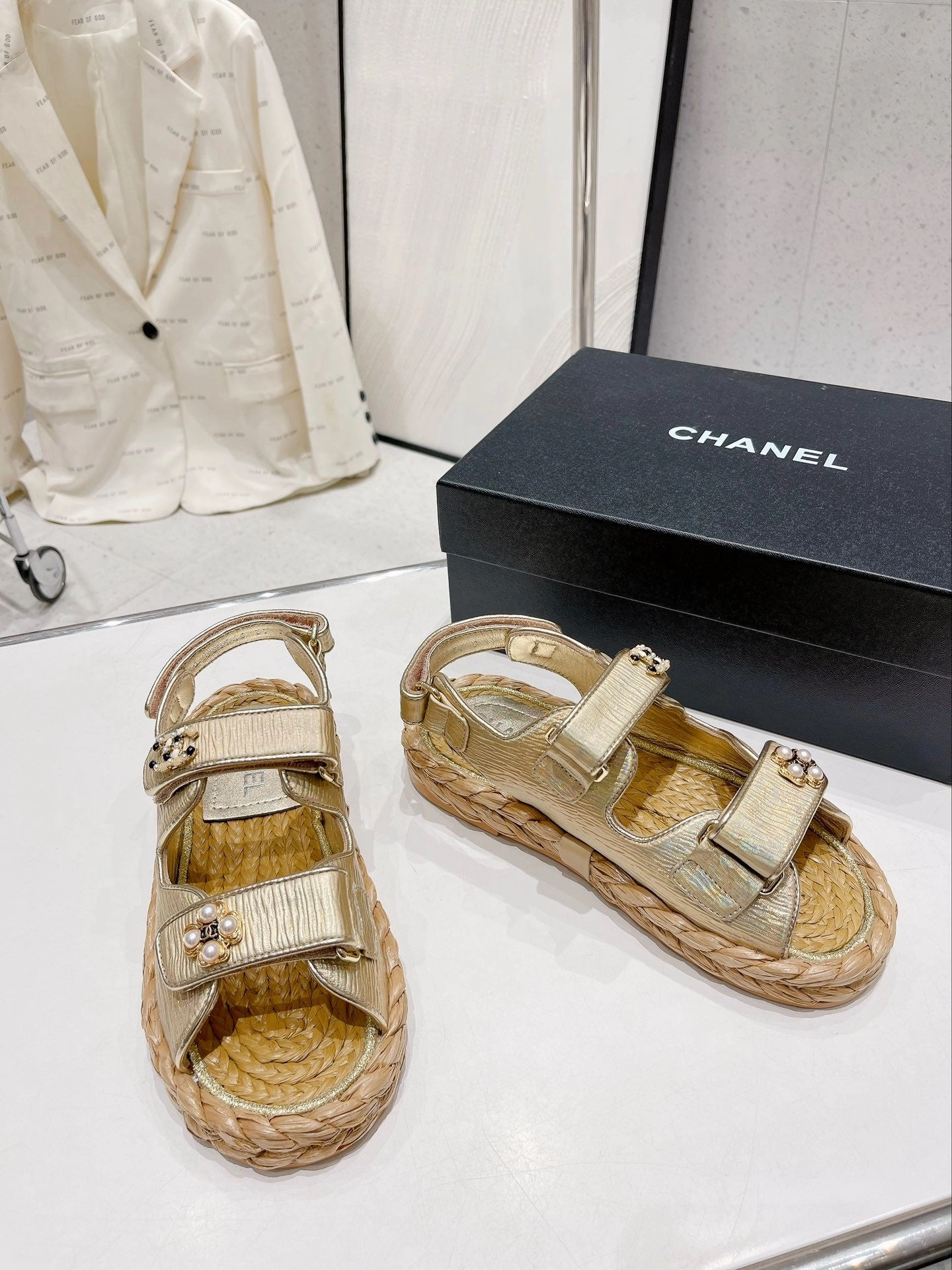 SE1019 CC Sandals / Size5-10 Sandals Vs Flip Flops