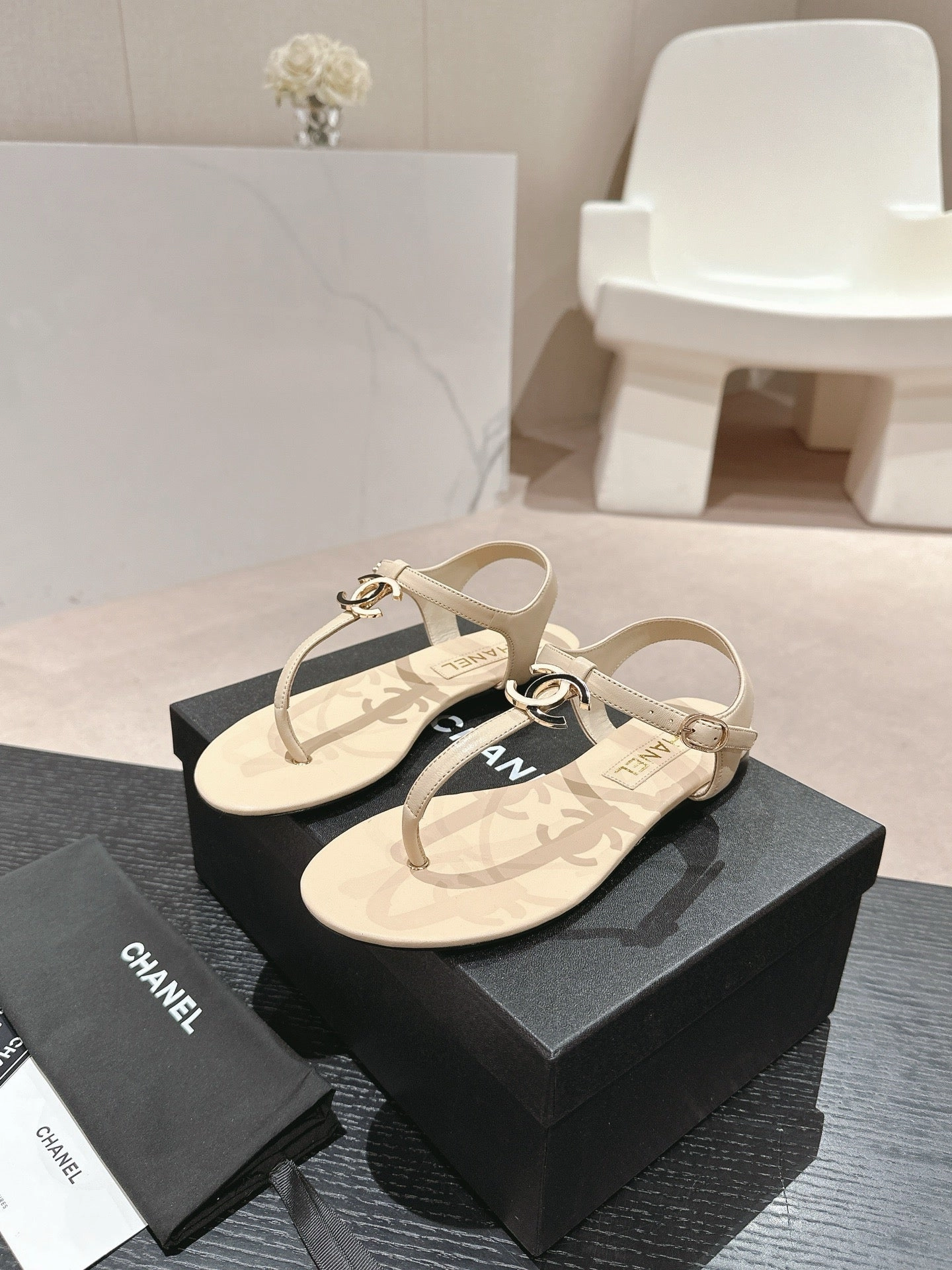 SE1344 CC Sandals / Size4-11 Ugs Sandals