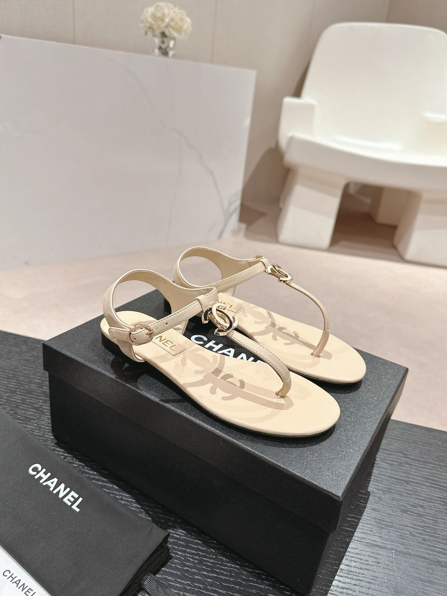 SE1344 CC Sandals / Size4-11 Leather Strap Sandals