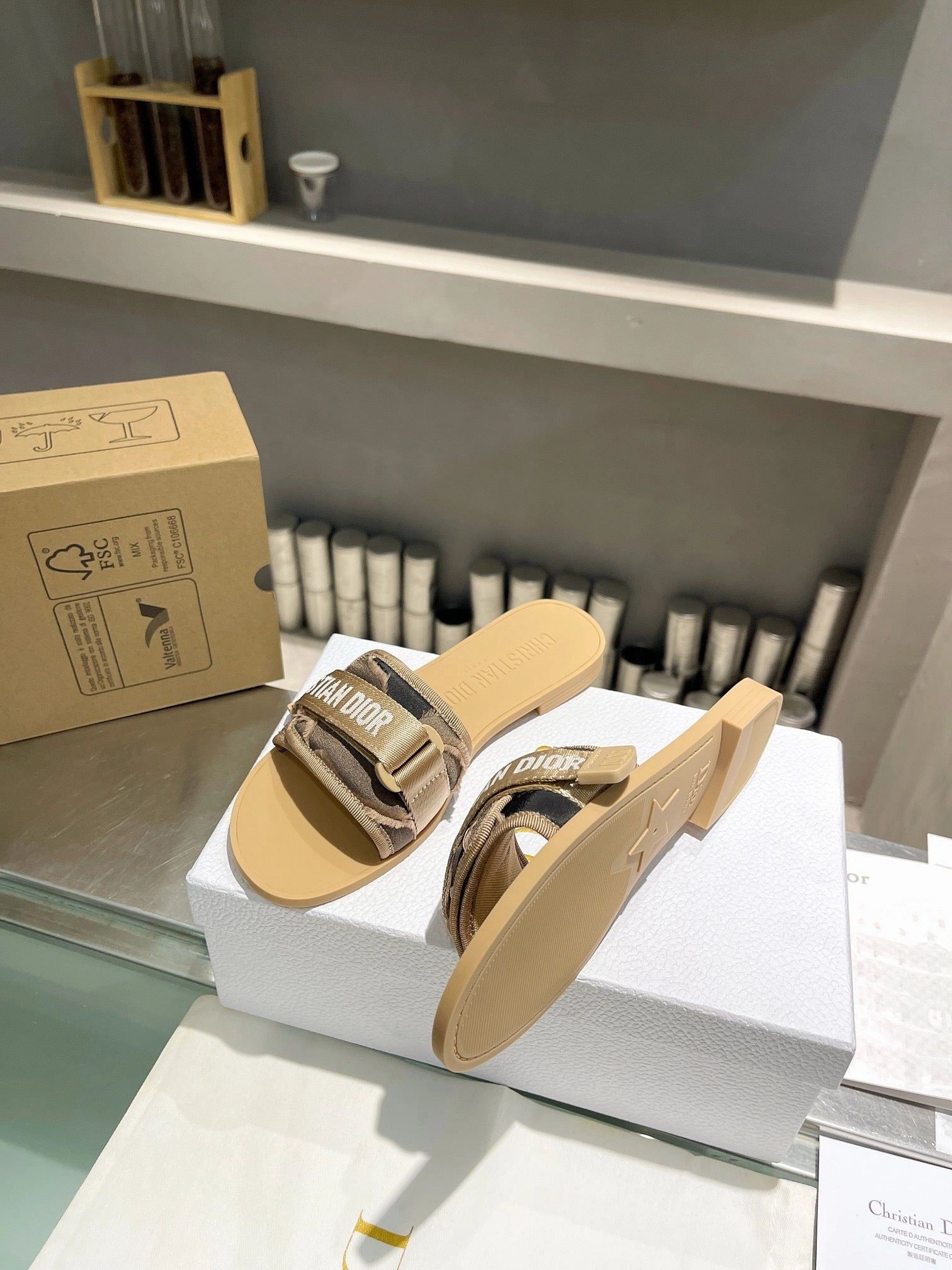 Fabric For Slippers SE1453 Dioramour Dio(r)evolution Slide / Size5-11