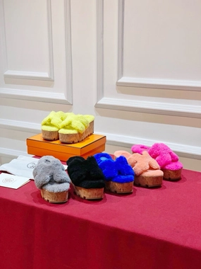 SE1489 Eze 30 sandal / Size5 Flat Strap Sandals