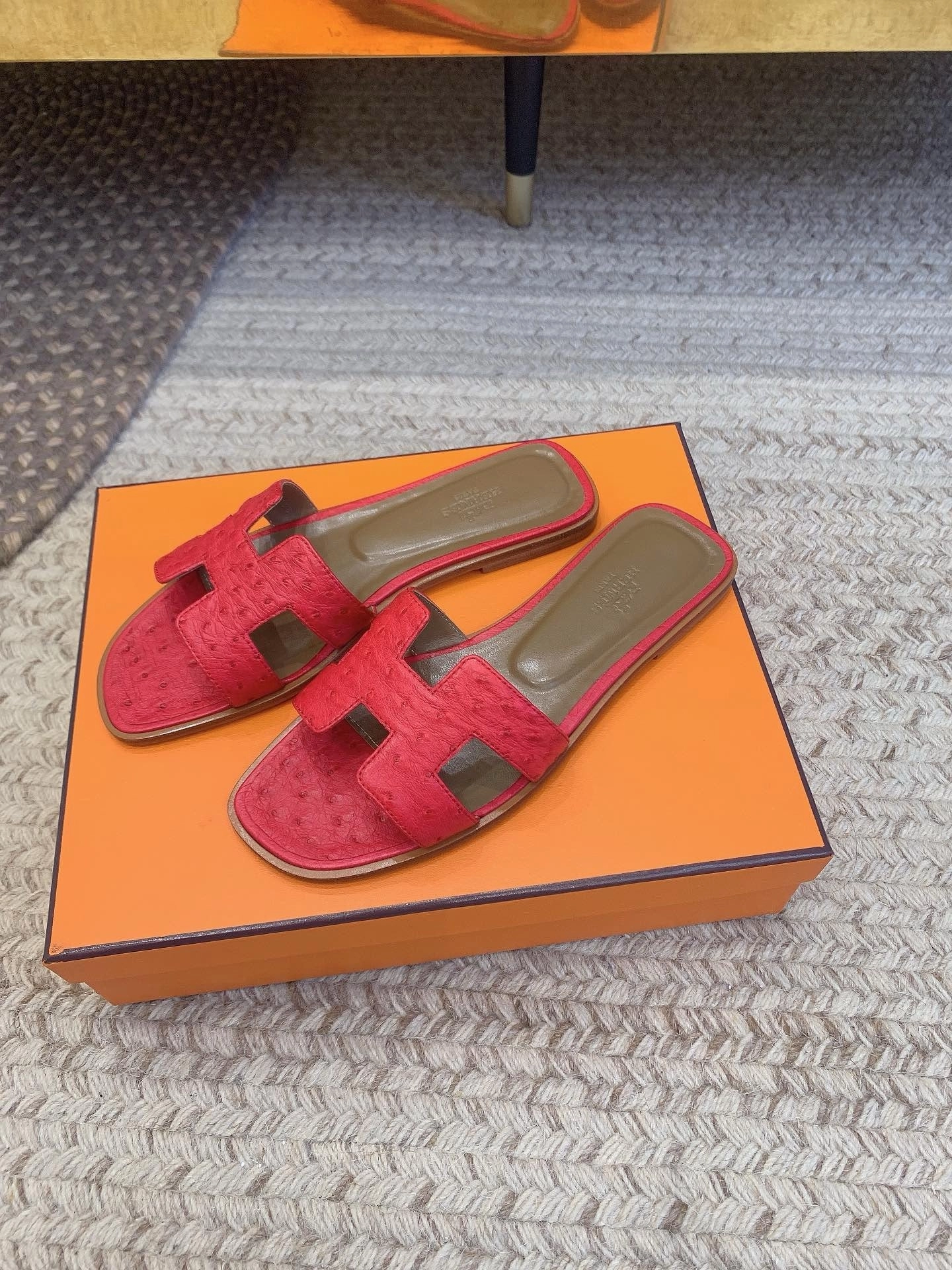 SE1583 Hermes Oran Sandal / Size5-12