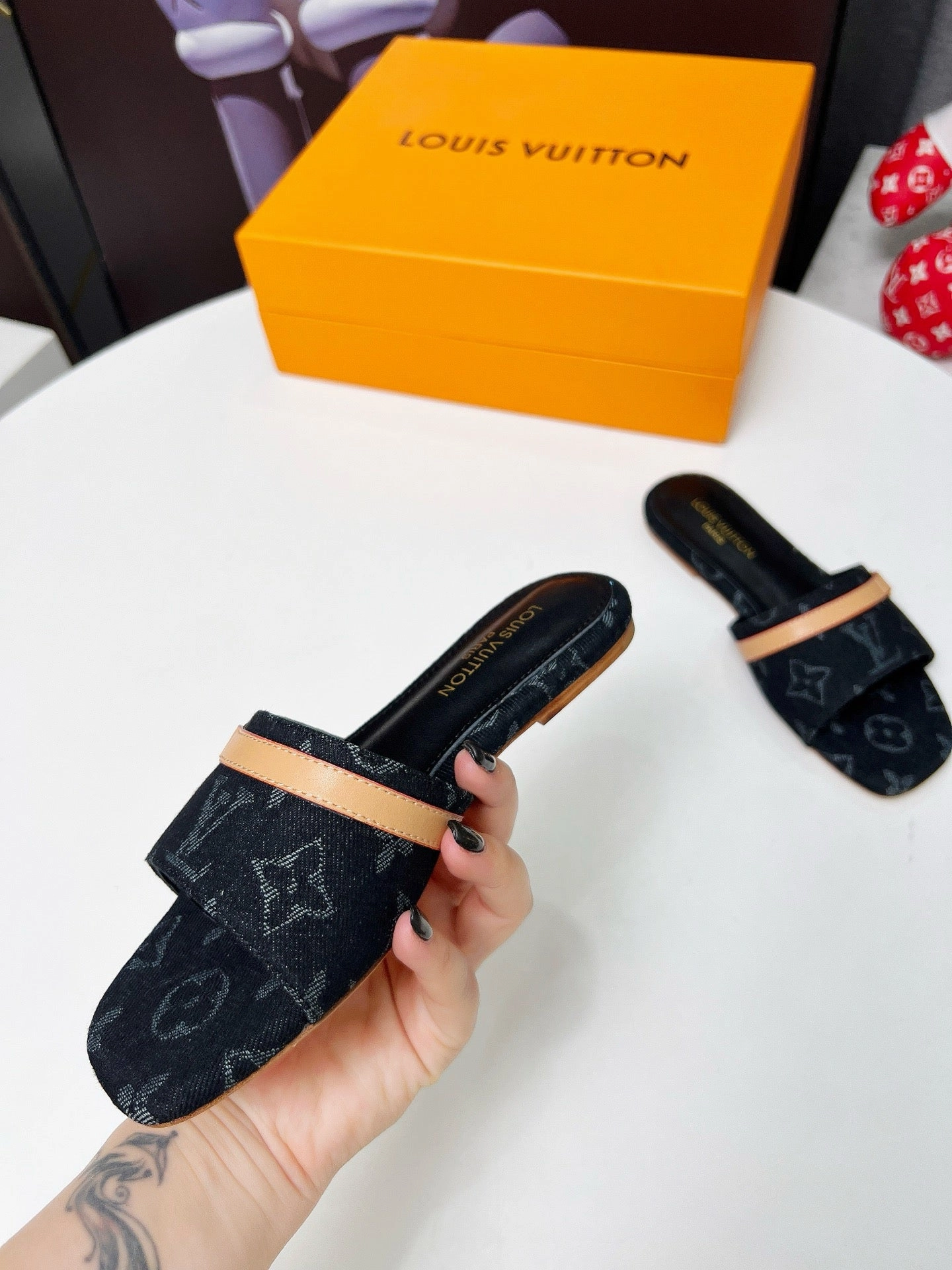 SE1620 6AM Flat Mule / Size5-11