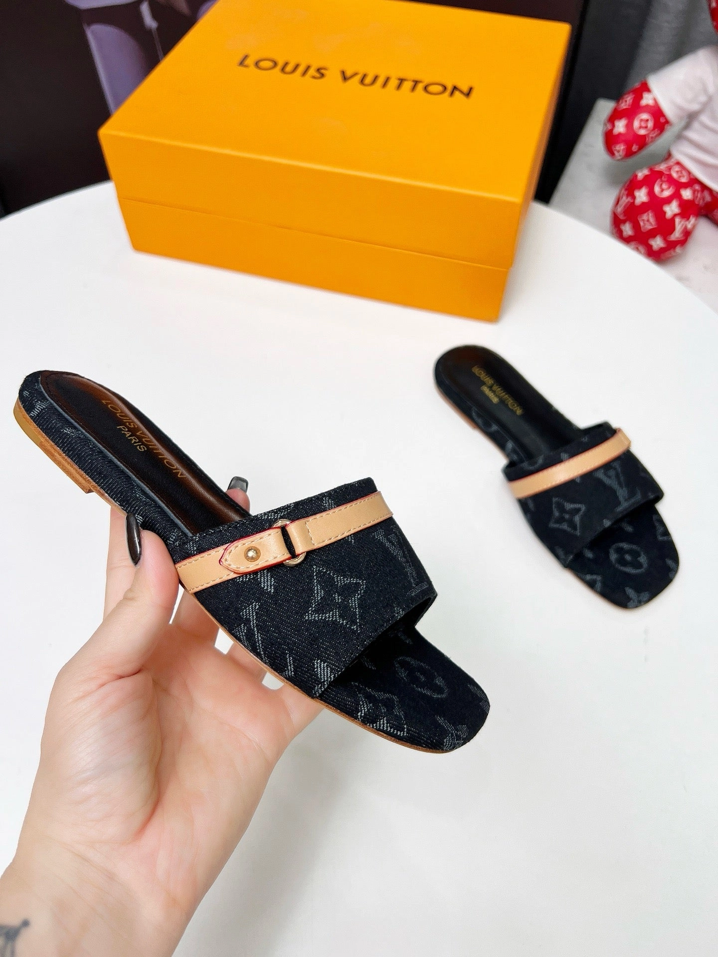 SE1620 6AM Flat Mule / Size5-11