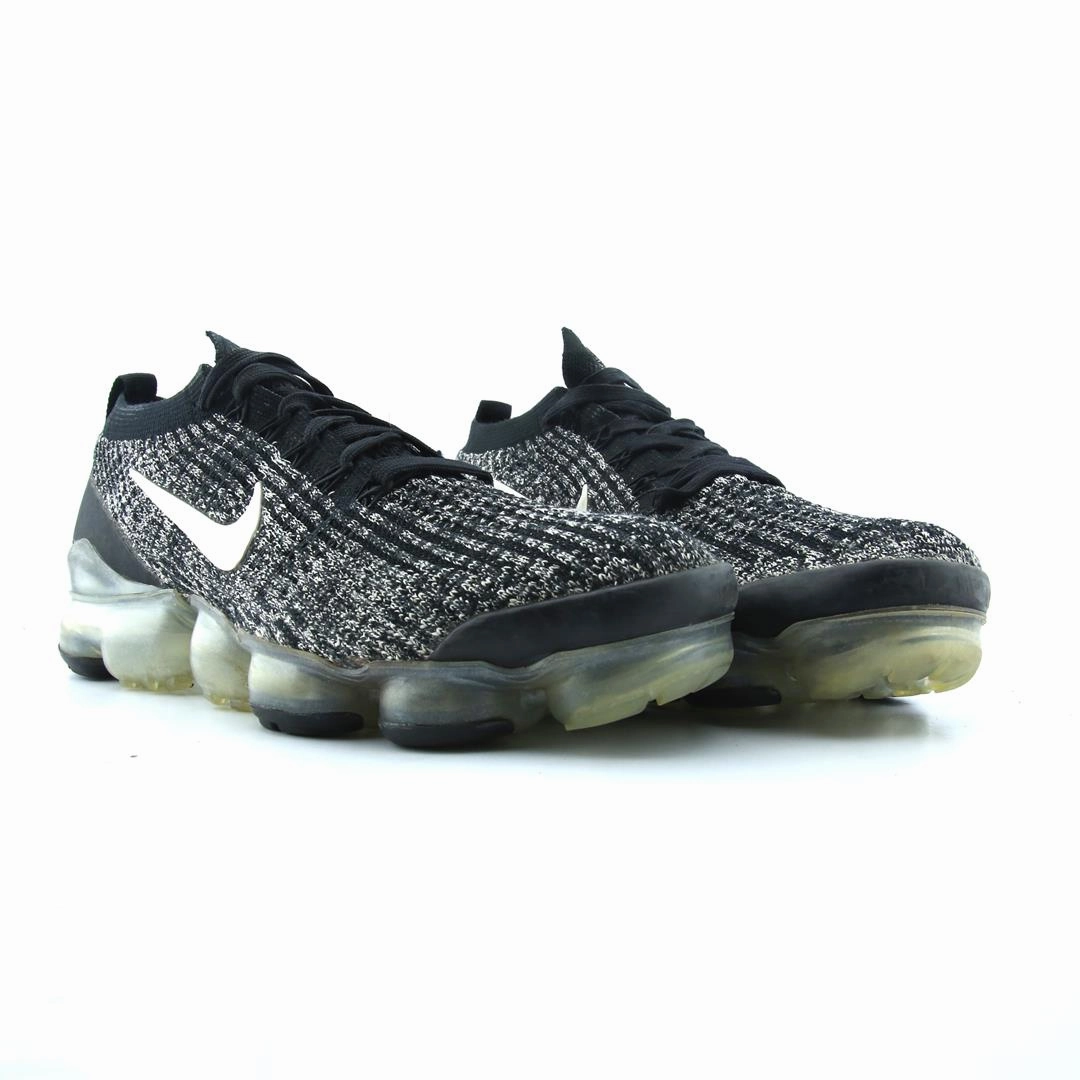 Nike Hyperquick Se Volleyball Shoes NIKE  AIR VAPORMAX FLYKNIT 3